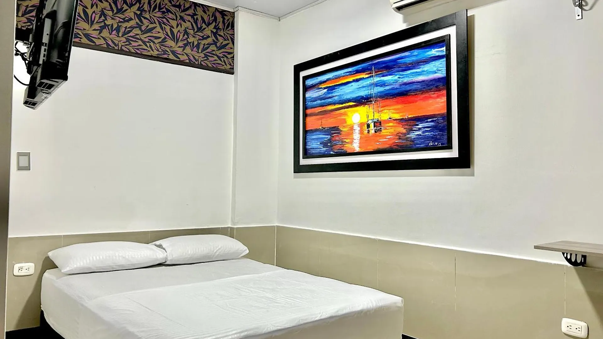 Hotel Brisas Del Mar Centro Historico 산타마르타 0*,  콜롬비아